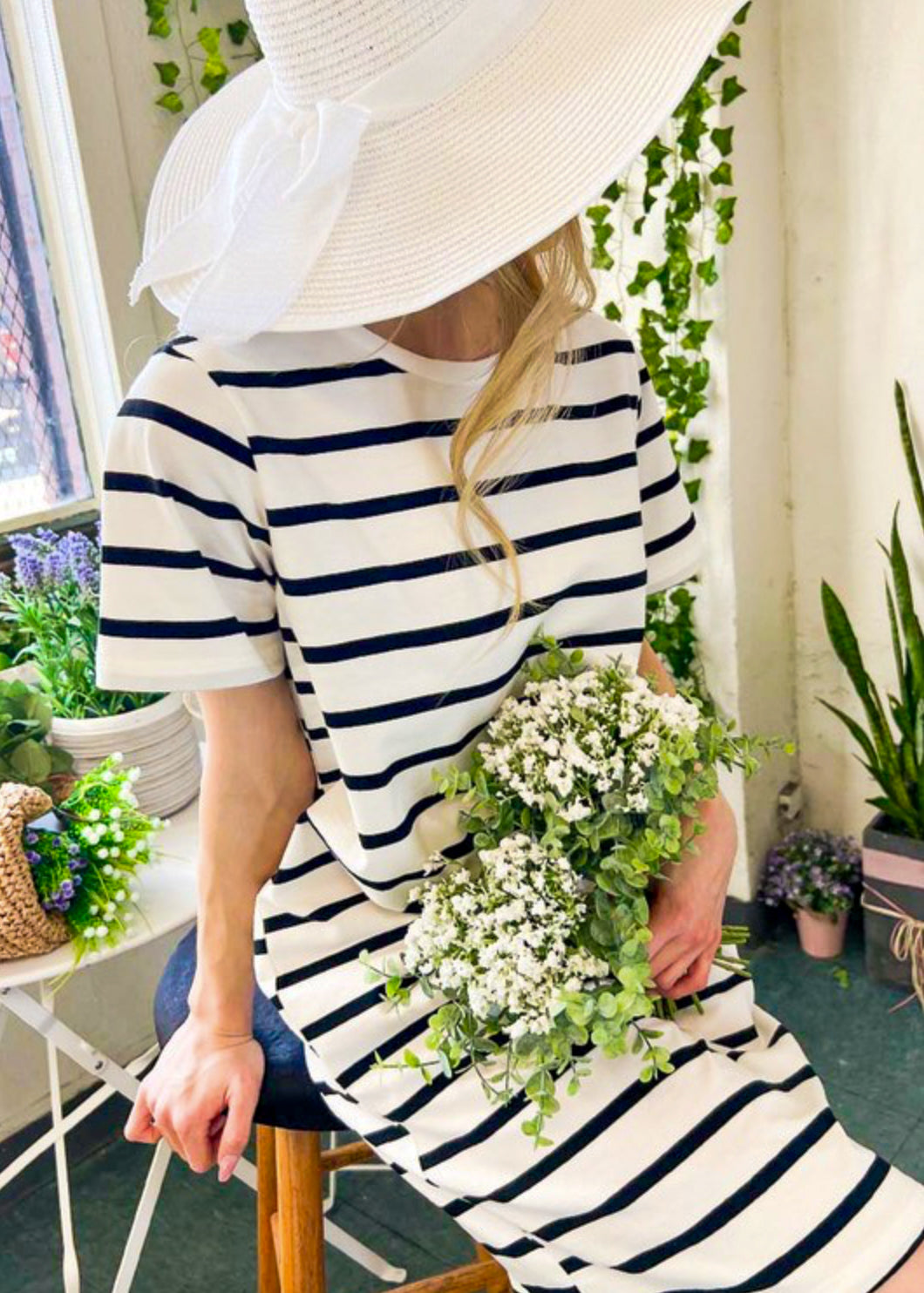 white midi t shirt dress Peri, Stripe Knit Midi T-Shirt Dress, Stripes M