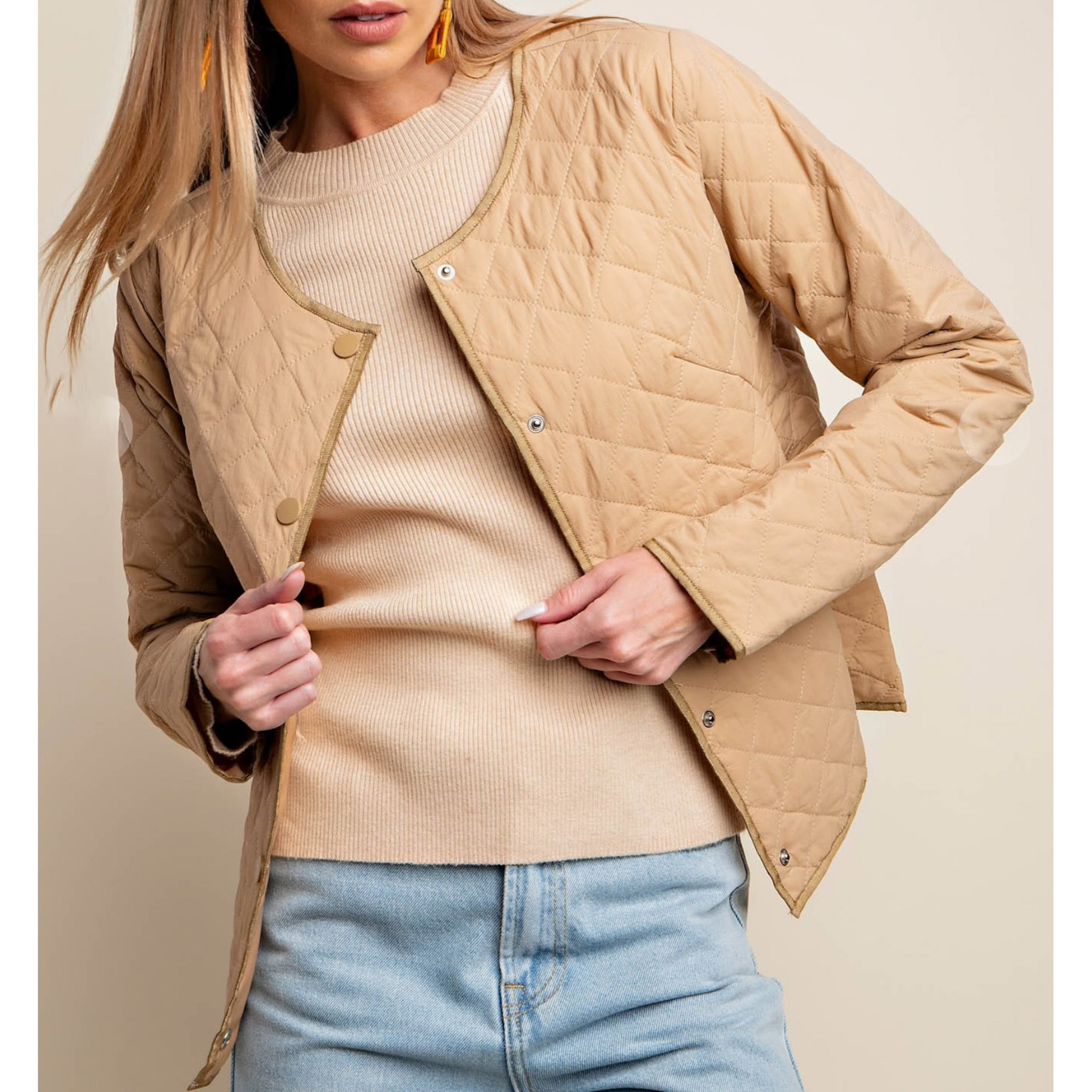 Styling Textured Jacket Styling the Gia Quilted Liner Jacket: 3 Fall Looks from Blush Desert ...