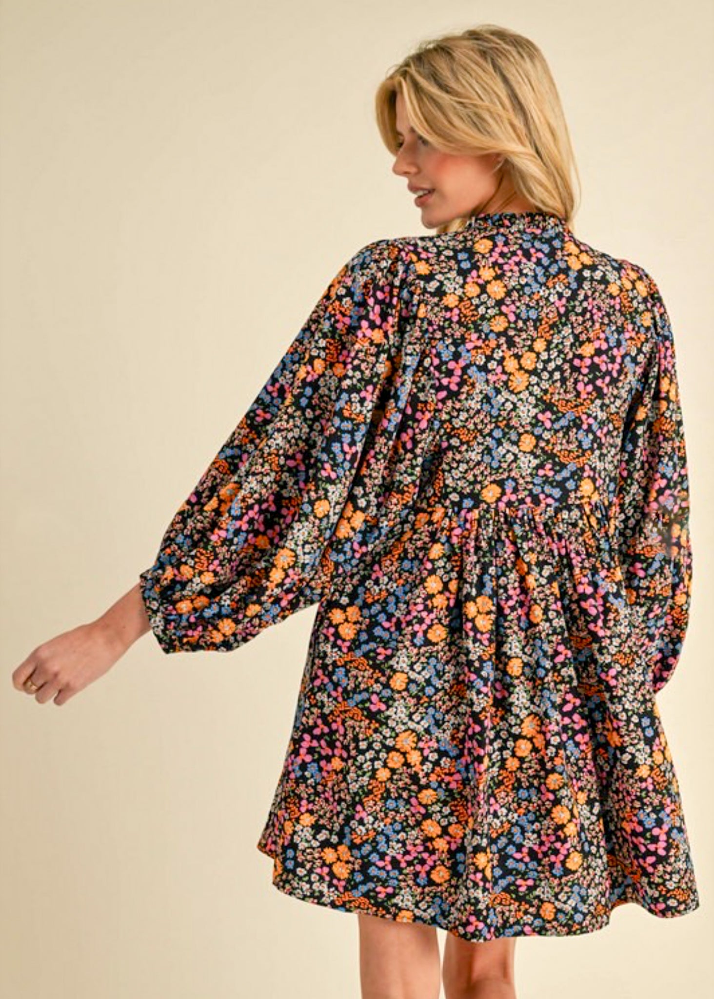 Luna, Women's Knee Length Dress, Black Floral – BlushDesert